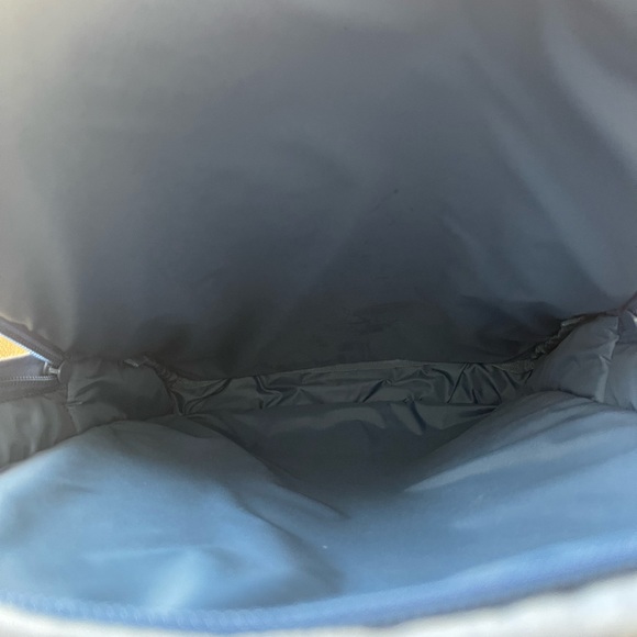 Fjallraven Classic Kanken Backpack - Picture 4 of 6